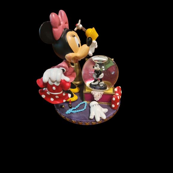 Disney Minnie Mouse Snowglobe collectible Steamboat Minnie costume trunk - Picture 2 of 5